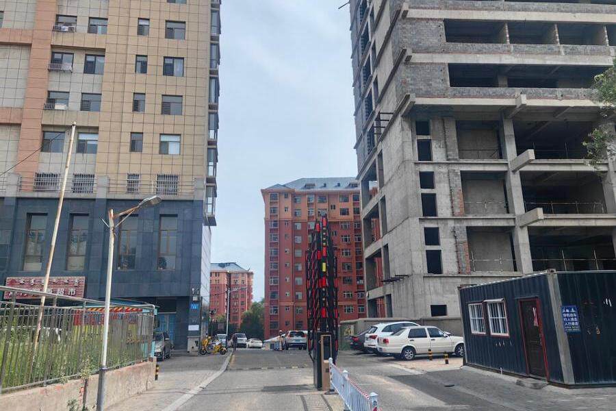 东胜区煜春园小区1#、8#、10#综合楼及地下储藏室坐落于鄂尔多斯东街南、沃热路东8-3-1209(合同编号:2018-9009362,建筑面积:143.86平方米)房产一处的来源图片