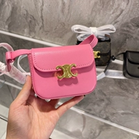 Роза красная