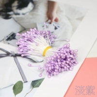 Количество светло -фиолетового составляет около 120