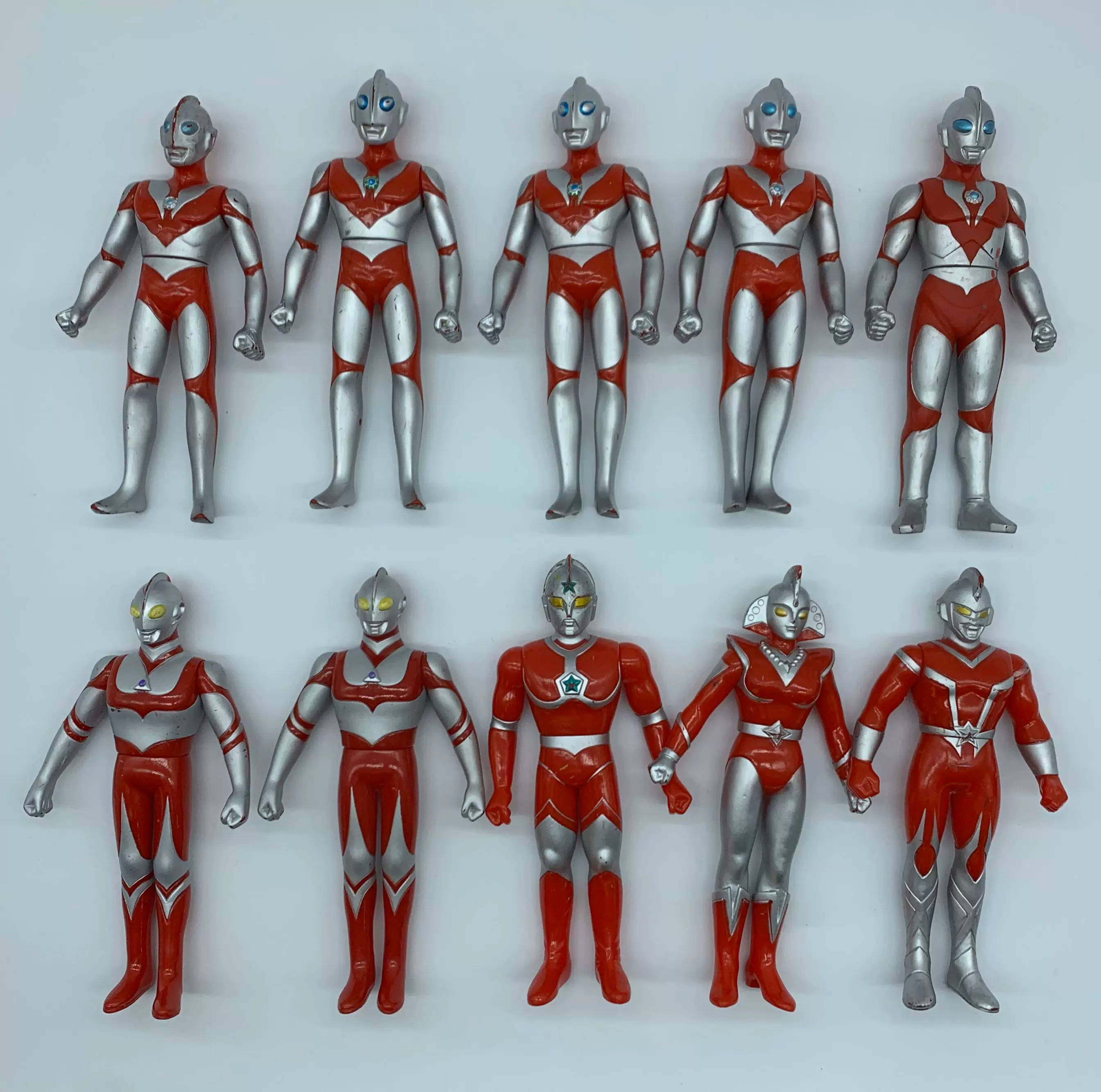 Bandai Ultraman Мягкая пластиковая 17 см Пават Грабас Георгения Статтхаке