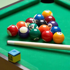 Бильярдный стол