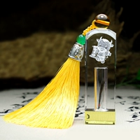 Желтая печать с кисточками