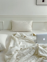 Цветочный белый
