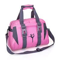 Розовая большая спортивная сумка