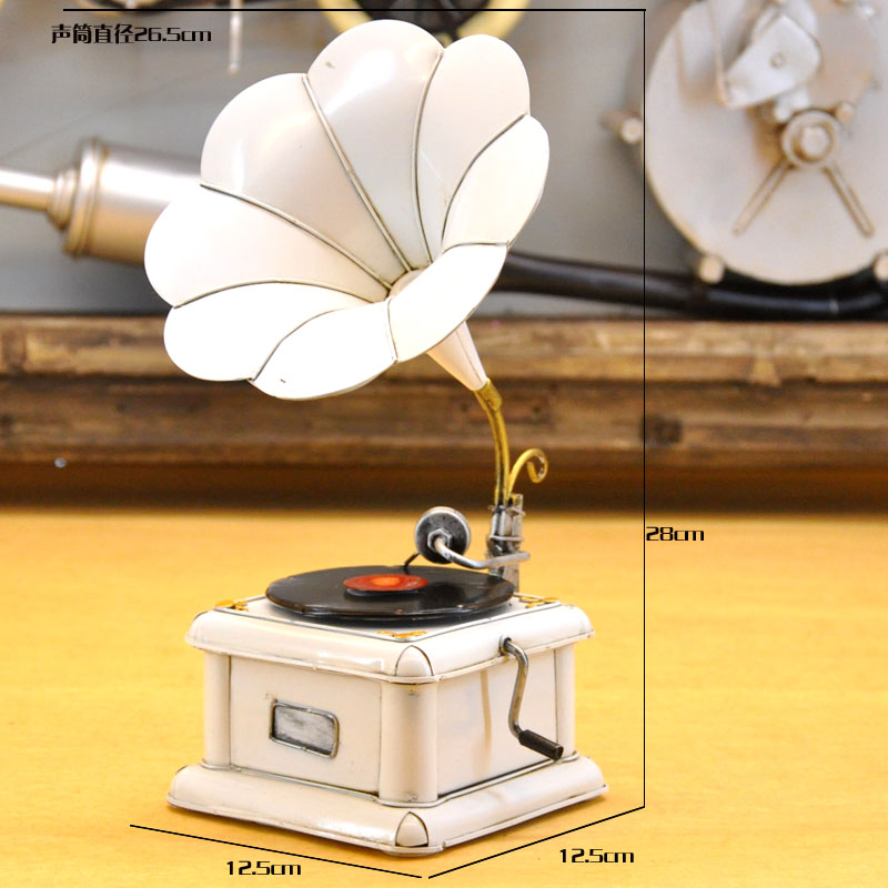 trumpet-gramophone-white