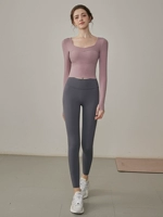 Розово-фиолетовый лонгслив, леггинсы, комплект, с драгоценным камнем