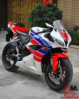 Рисунок 9 показывает год