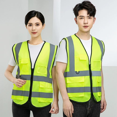 Светоотражающий безопасный дышащий жилет, делается под заказ, с печатью вашего логотипа