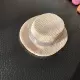 Шляпа с белой серой полосой