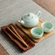 Celadonshish One Pet из двух чашек+чайные полотенца и чайные тарелки