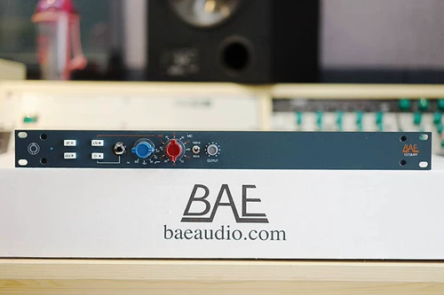 BAE 1073 MPF с PSU Talk содержит версию фильтра электроэнергии (Spot National Bank)