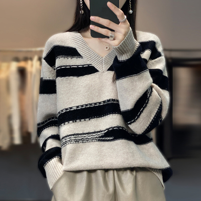 taobao agent Demi-season velvet colored woolen knitted sweater, V-neckline, Korean style