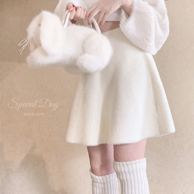 taobao agent Velvet colored demi-season pleated skirt, white umbrella, artificial fur, A-line, high waist