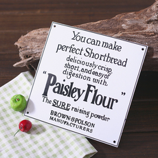 Декорации на дверь