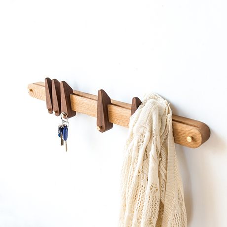 爱逛街为您找到实木壁挂挂衣架相关的宝贝,您可以在