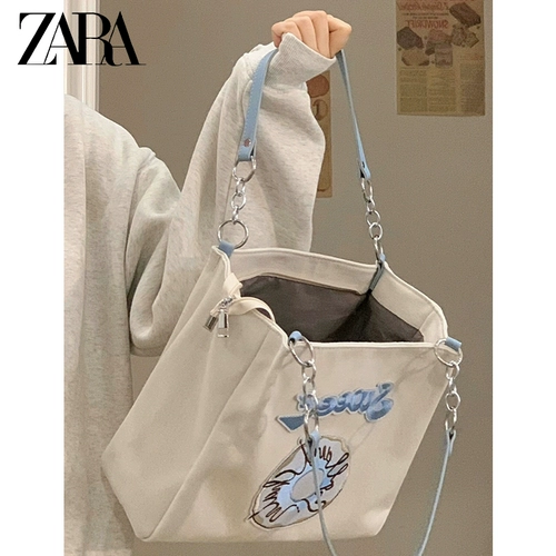 Вместительный и большой шоппер, сумка на одно плечо, пончик, коллекция 2022, с вышивкой