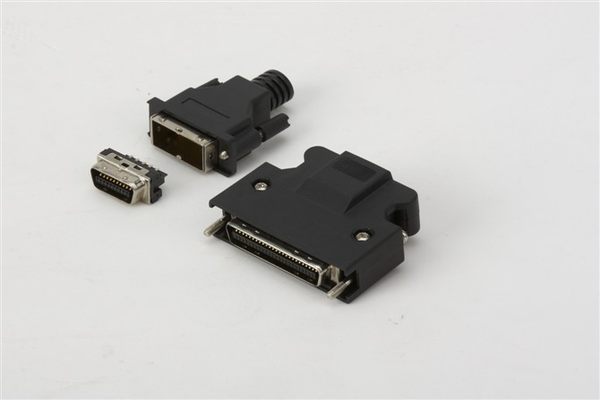 Высокая Составить привод C1 C2 C3 C4 интерполяция Голова SCSI 26p 36p электропроводка Голова Сто штекер Кормить интерполяция голова