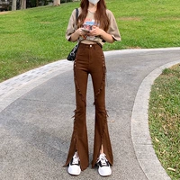 Коричневый