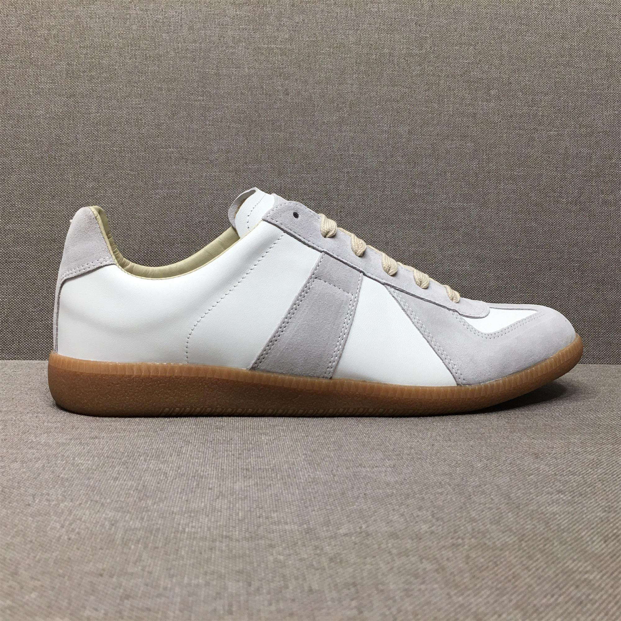 thumbnail for Shoe Player Craftsmanship Produces Moral Training Shoes MMGAT Retro Small White Shoes Raw Rubber Flat Bottom Sports Shoes Board Shoes