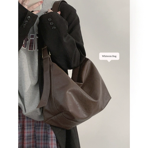 Вместительная и большая демисезонная модная сумка через плечо для отдыха, коллекция 2023