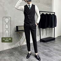 Черный жилет, штаны, рубашка, галстук-бабочка