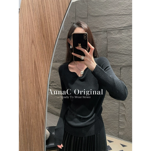 Приятный телу шерстяной трикотажный свитер, по фигуре, изысканный стиль