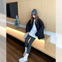 Брюки темно-серого цвета (бархатного фасона). В наличии