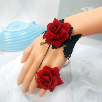 taobao agent Rose bracelet with a rose ring all -in -one female lace Gothic black hand white