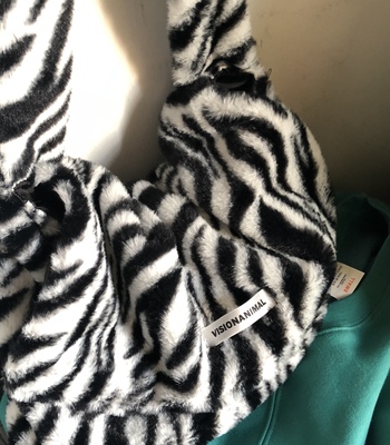 taobao agent Vintage Bag's zebra pattern plush big bag on the back of the fashionable talent