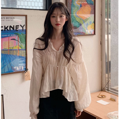 taobao agent Pleasing to the eye ~ Gentle shirts on the fungus, V -neck slightly penetrated sunscreen shirt, Korean college loose soft girl long sleeves