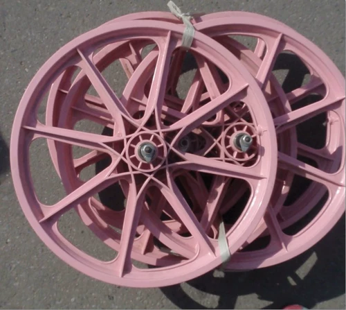 Один -в одном раунде Yingde подлинного!Велосипедное пластиковое колесо -колесное кольцо 轱 16 -килограммовые розовые передние и задние пластиковые колеса