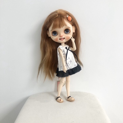 taobao agent New product small cloth BLYTHE vest doll skirt OB24 OB26 19 joints wear loose lotus leaf edge skirt