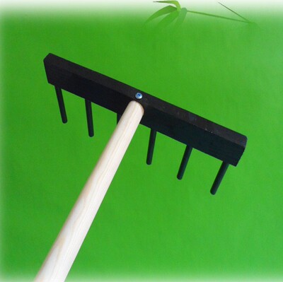 taobao agent Children's Day new stage performance props full wood rake kindergarten program agricultural tools and rake film and television shooting