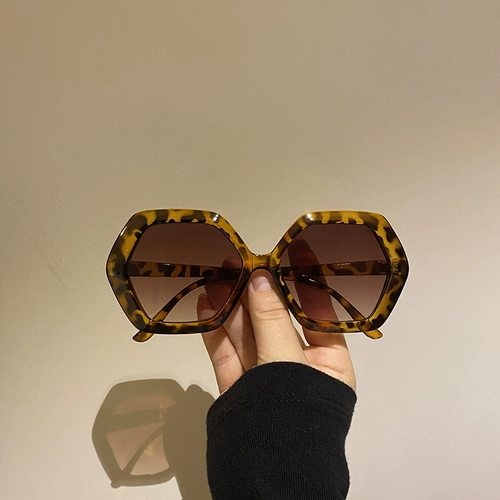 Модные солнцезащитные очки, европейский стиль, в стиле панк, по фигуре