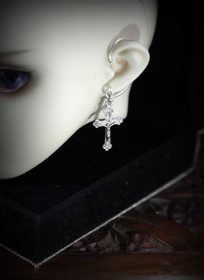 taobao agent 990 silver double -sided cross -sided cross -sided BJD Tremella hanging pendant does not contain ear hanging