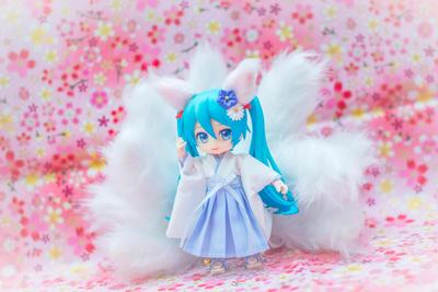 taobao agent Azone Figma Goddess Device OB11 FAG Mother 12 points 1/12 Witch Witch Nine -tailed baby clothes