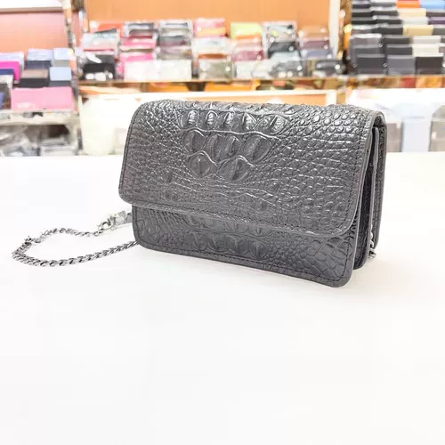 Вместительная и большая сумка на одно плечо, цепочка с молнией, из натуральной кожи