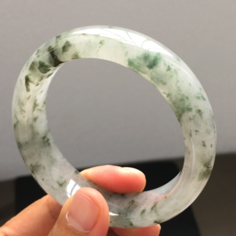 31钠长石水沫子玉石珠宝手镯 翡翠共生玉 玻璃种飘花 58