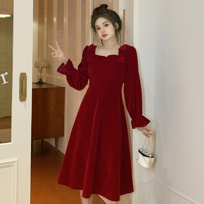 taobao agent Red velvet winter dress, plus size, fitted