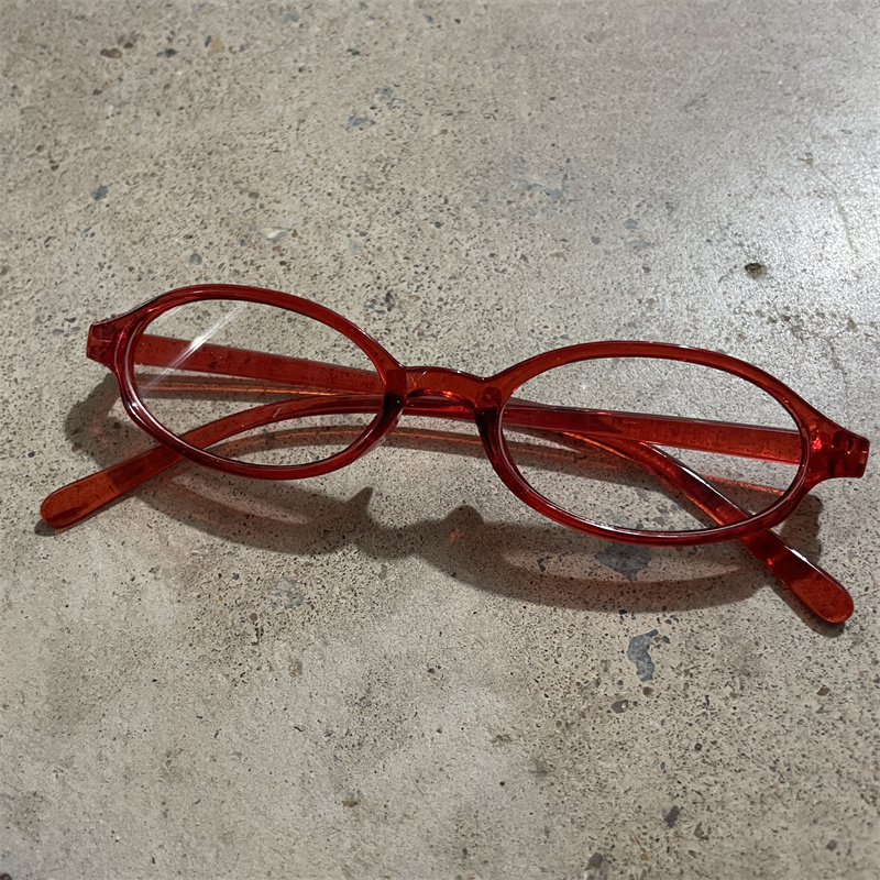 Bright yellow retro oval red
