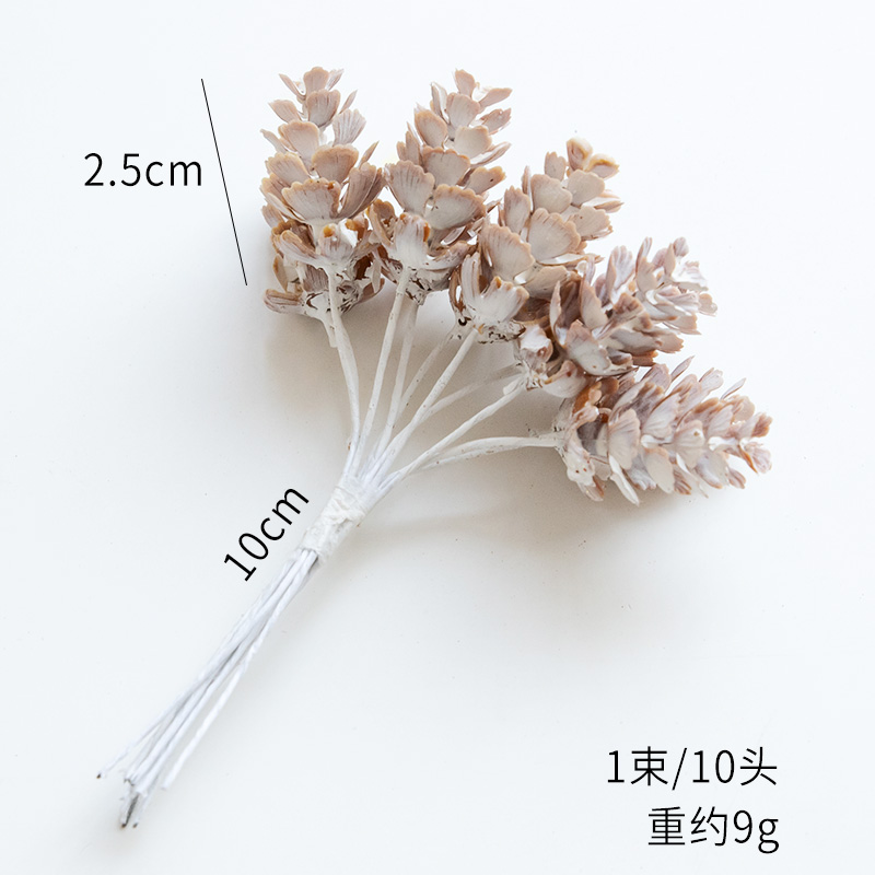 Simulated small white pine cones (10 pieces)
