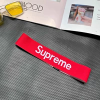 Красный, на резинке