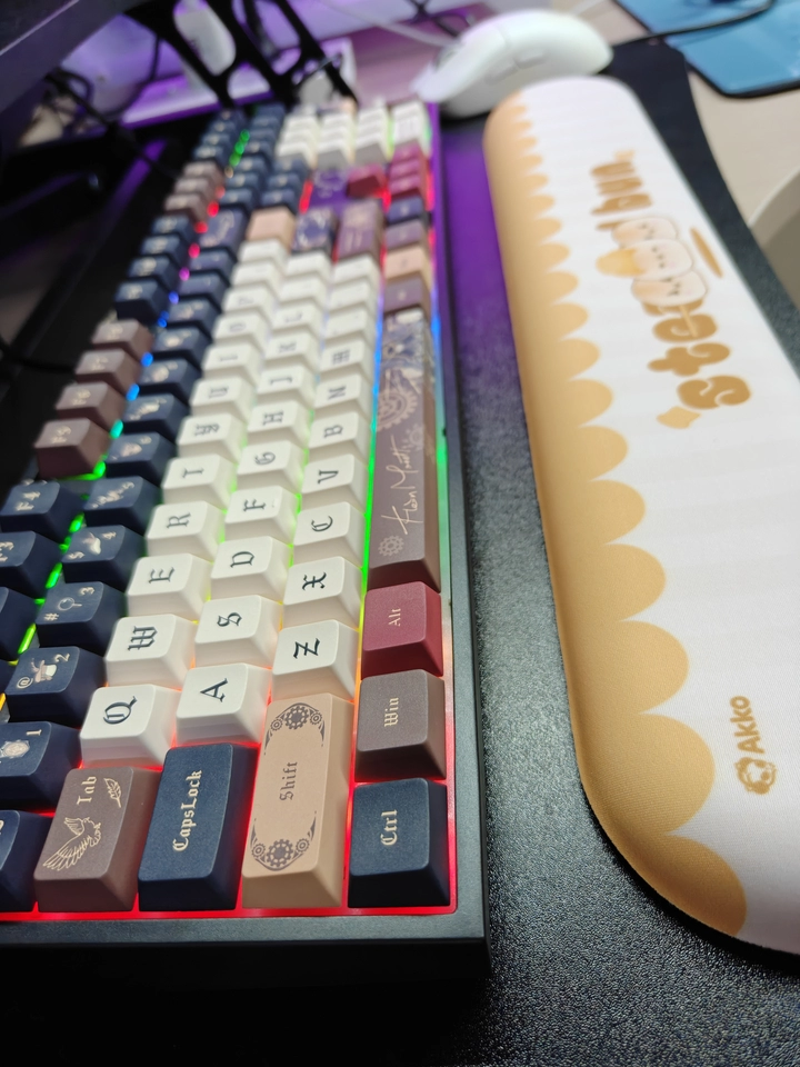 Lord of the Mysteries x Akko The Fool mechanical keyboard detail image 16