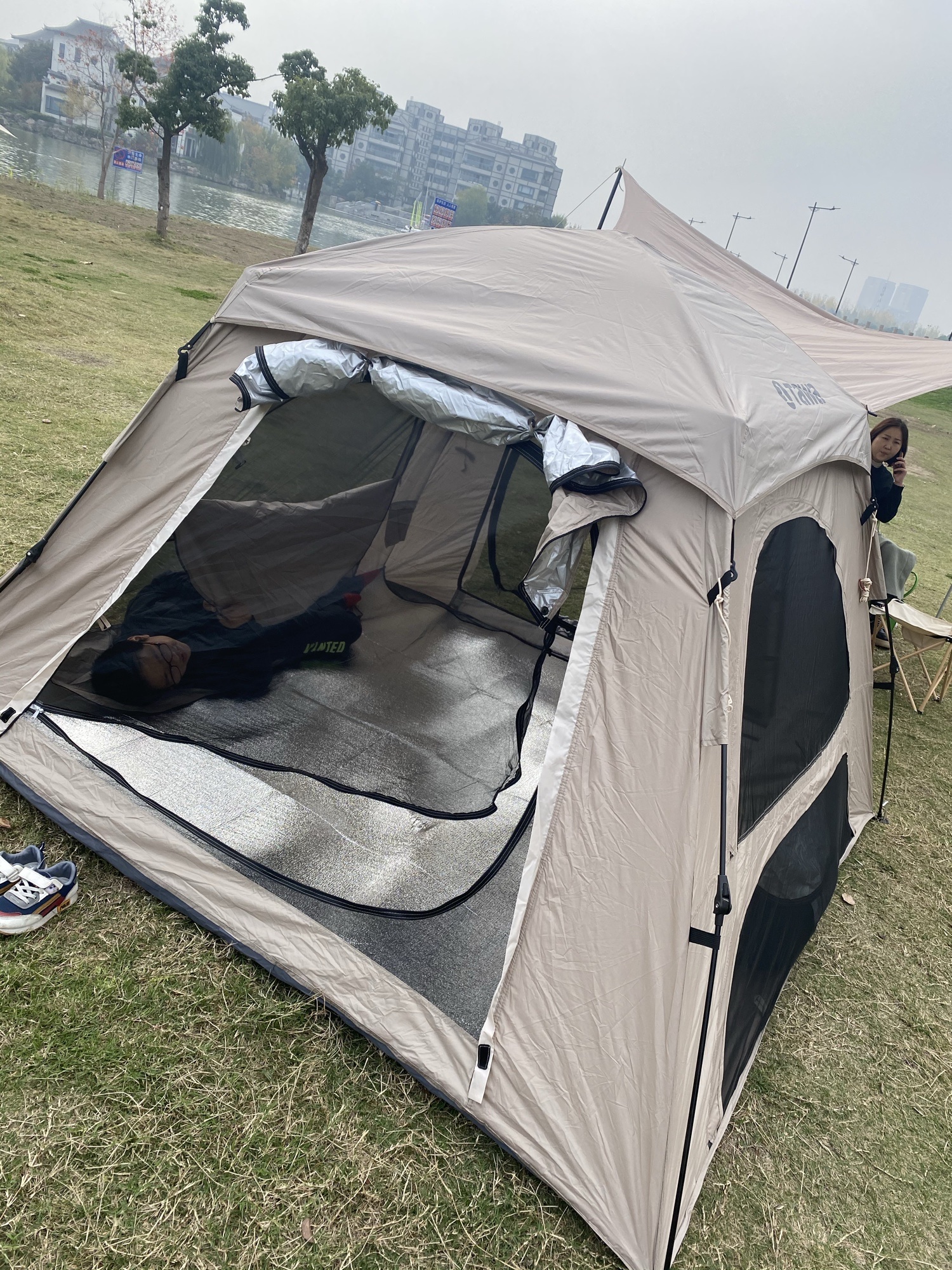 セール特別価格 Telo tarp crescent デザートグレー abk.johnny-service.ru