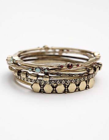 爱逛街为您找到宝石多层手镯相关的宝贝,您可以在下面的板块中挑选