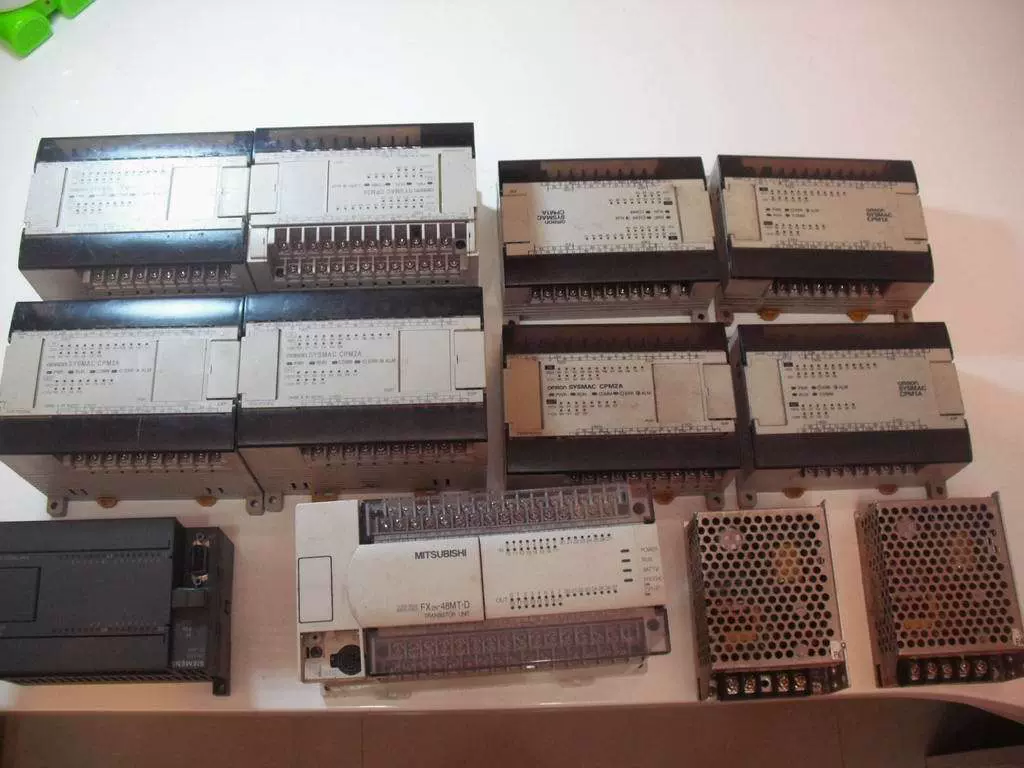 ☆動作保証☆ OMRON PLC 40点入出力CPU装置 CPM2A-30CDR-A-