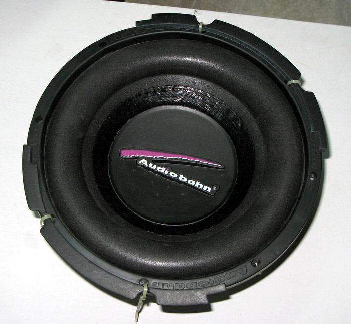 

Электро-акустическое устройство Audiobahn 10