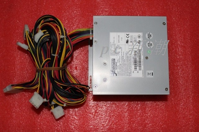 

Электропитание для ПК Fsp 3Y700WYM8701A 700W