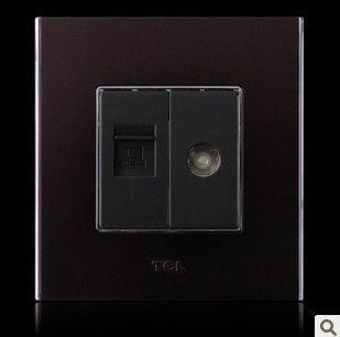 

Розетка Legrand TCL A8