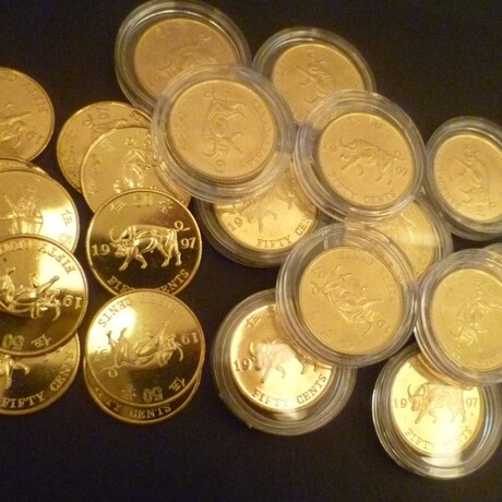 爱逛街为您找到黄铜硬币相关的宝贝,您可以在下面的板块中挑选喜欢的